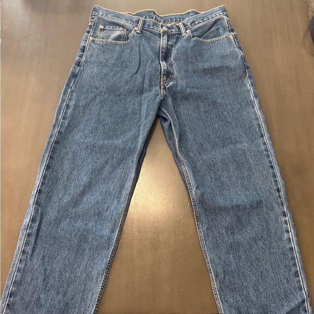 Levi’s 550 Men’s 38/30 Medium Wash Relaxed Fit Jean